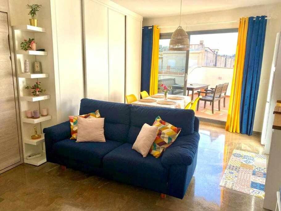 Apartamento Antonio By Solymar Holiday Torre Del Mar Bagian luar foto