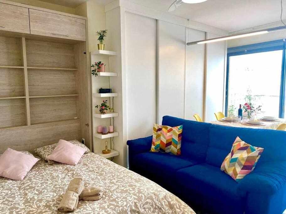 Apartamento Antonio By Solymar Holiday Torre Del Mar Bagian luar foto